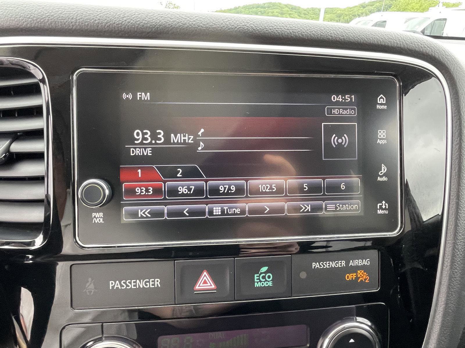 Used 2018 Mitsubishi Outlander SE AWD/4WD image 23