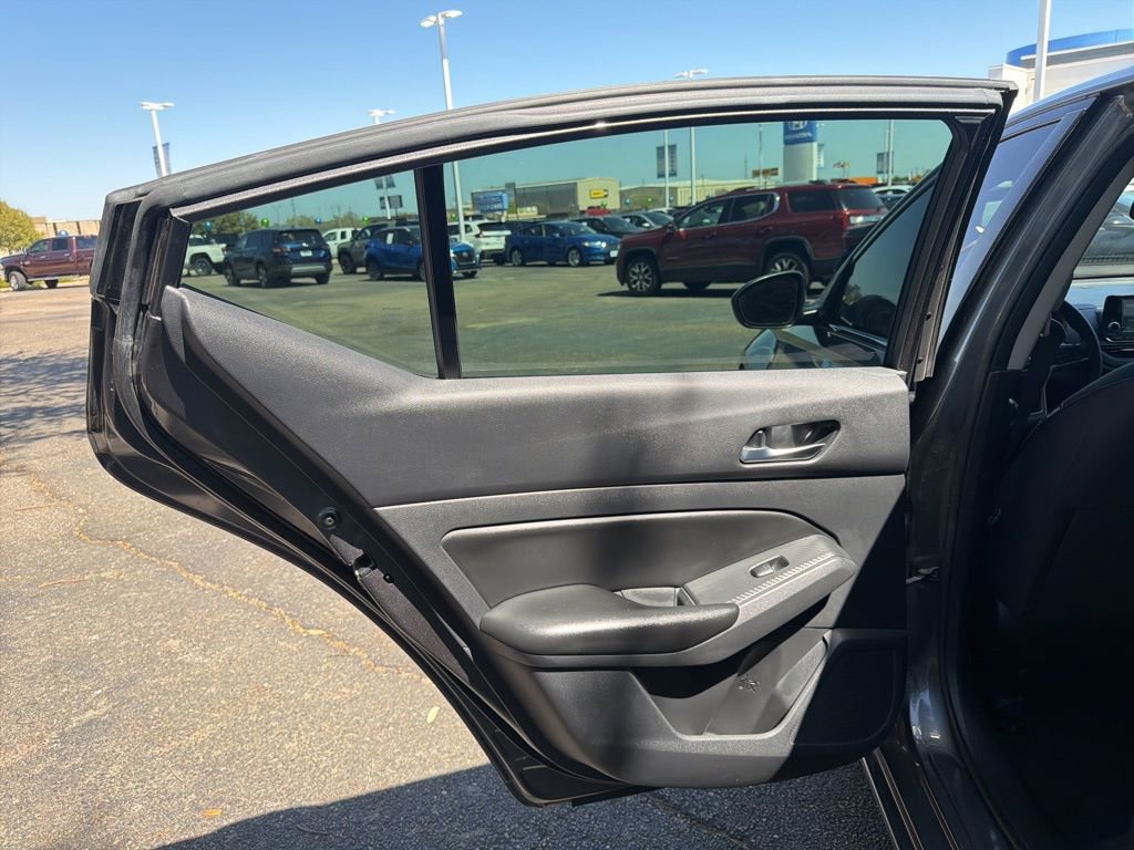 Used 2022 Nissan Altima 2.5 S image 23