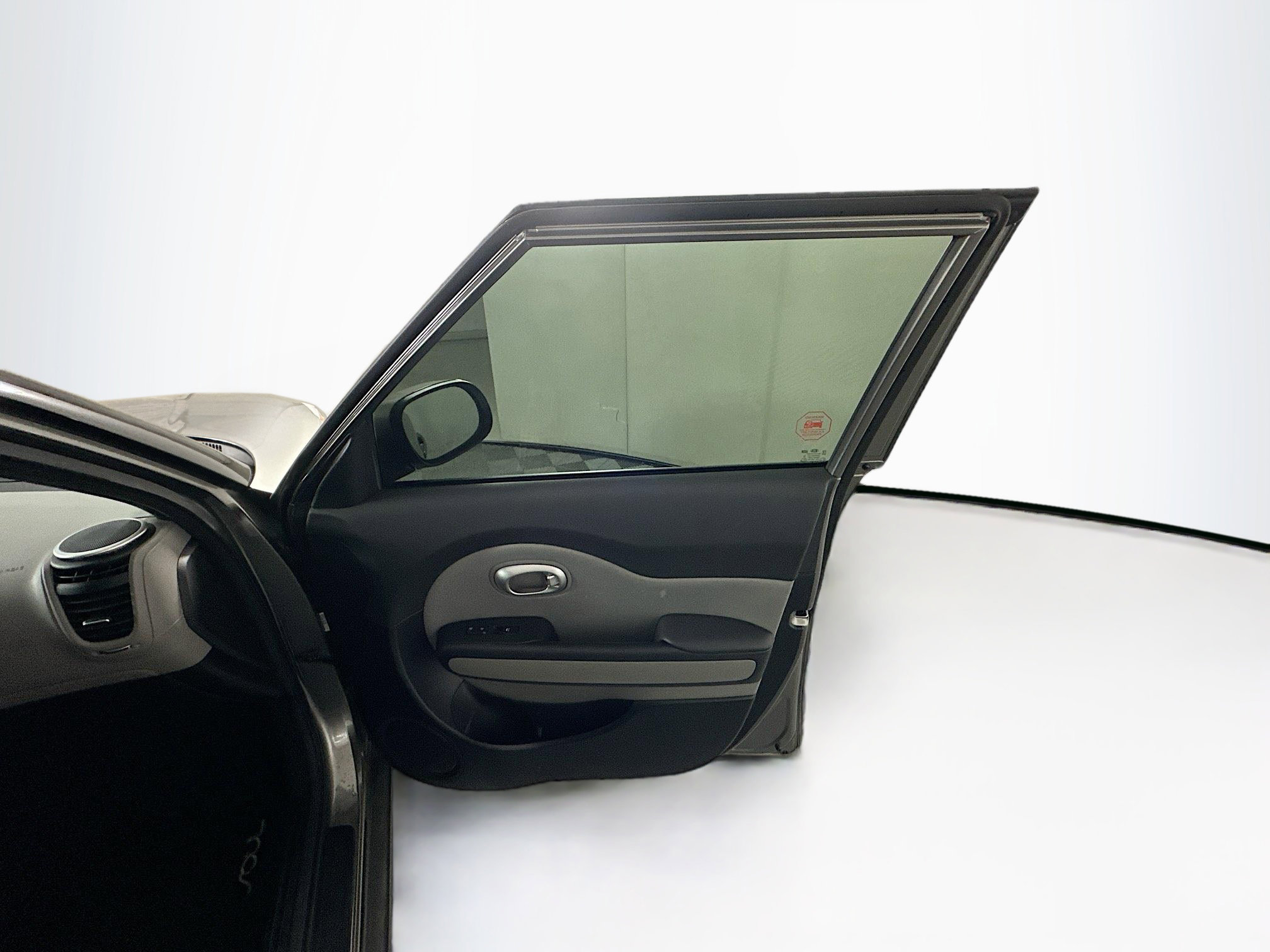 Used 2016 Kia Soul + image 30