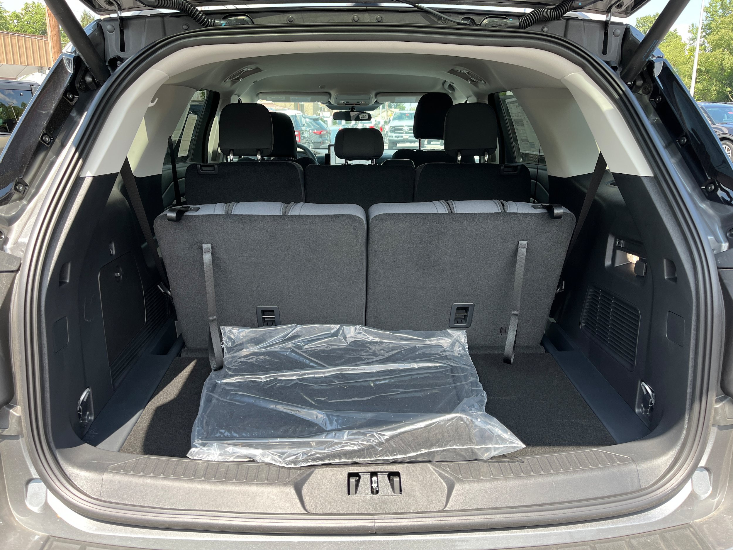 New 2026 Ford Explorer Active AWD/4WD image 9
