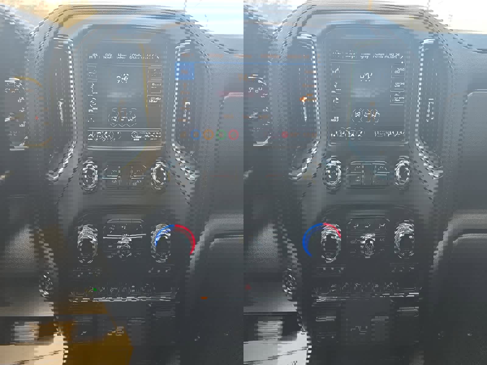 Used 2021 GMC Sierra 1500 AT4 w/ AT4 Preferred Package image 16