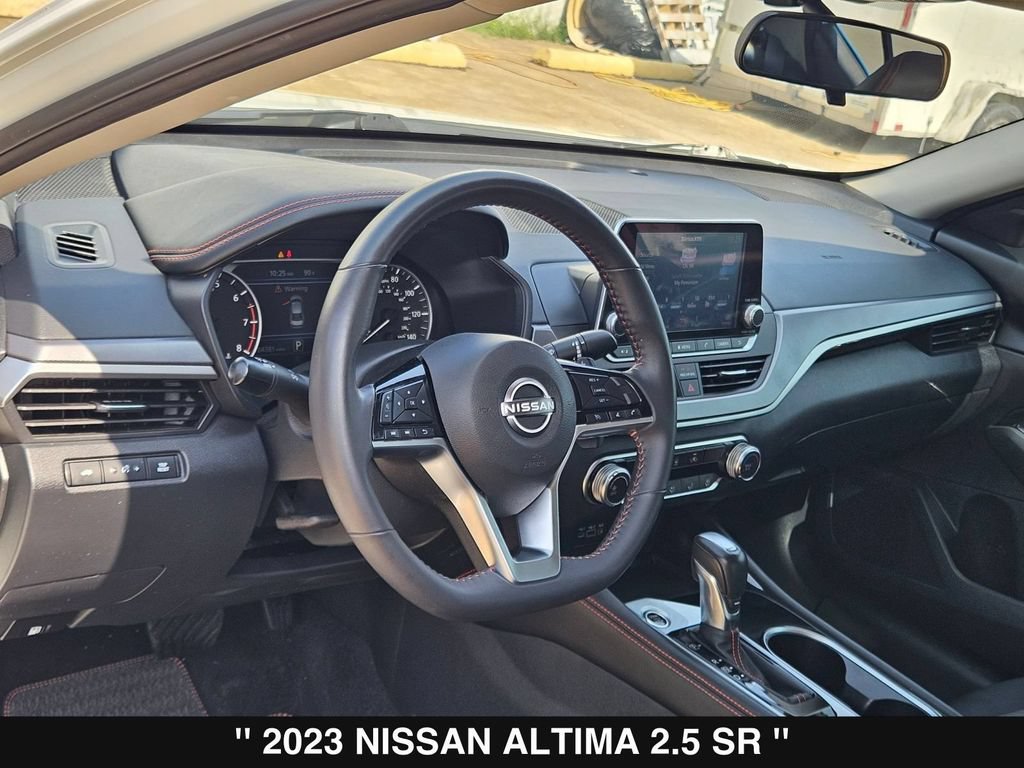 Used 2023 Nissan Altima 2.5 SR AWD/4WD image 13
