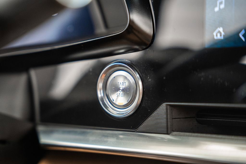 Used 2024 Chevrolet Corvette Stingray Premium Cpe w/ Z51 Performance Package image 26