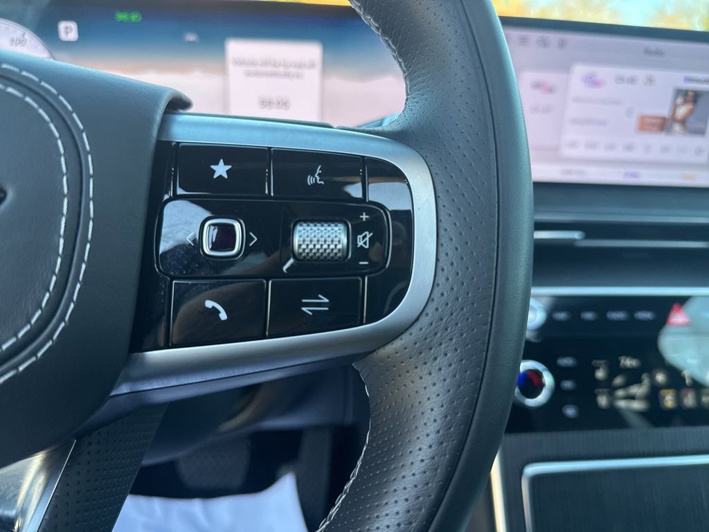 Certified 2025 Genesis GV80 3.5T image 12