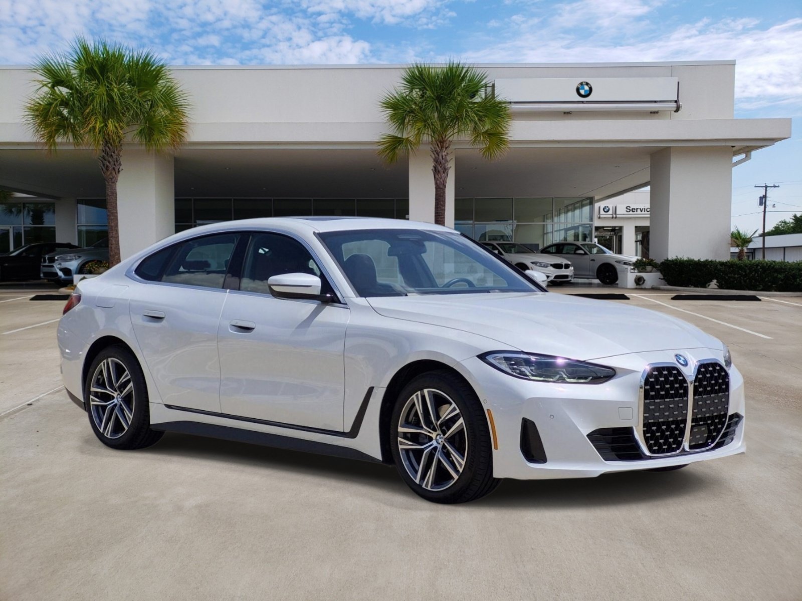 Used 2024 BMW 430i Gran Coupe xDrive w/ Premium Package AWD/4WD image 3