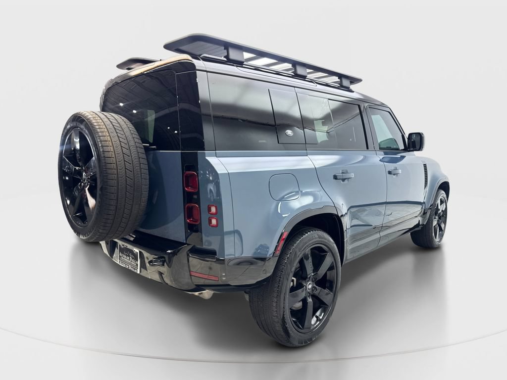 Used 2024 Land Rover Defender 110 X-Dynamic SE AWD/4WD image 6