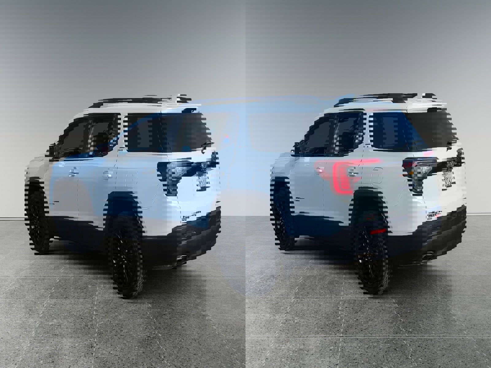 Used 2023 GMC Acadia SLE w/ Elevation Edition image 3