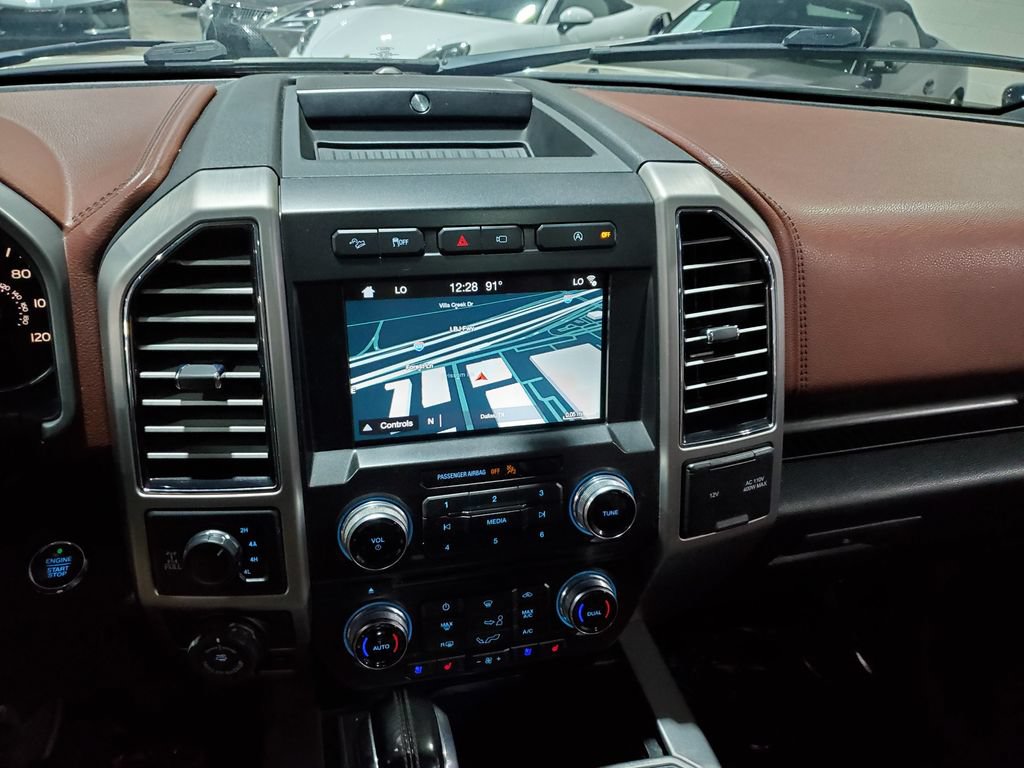 Used 2018 Ford F150 Platinum w/ Equipment Group 701A Luxury AWD/4WD image 28