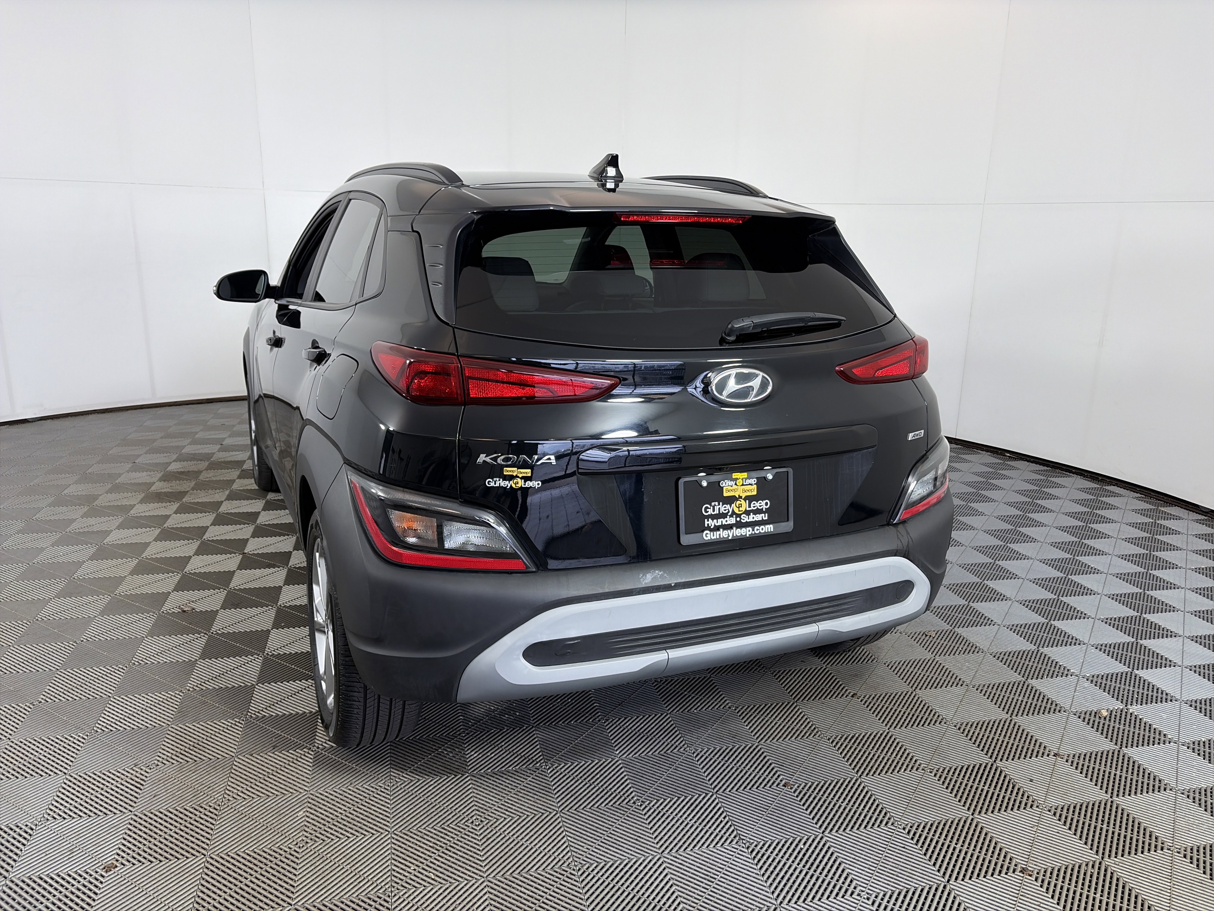 Used 2023 Hyundai Kona SEL image 8