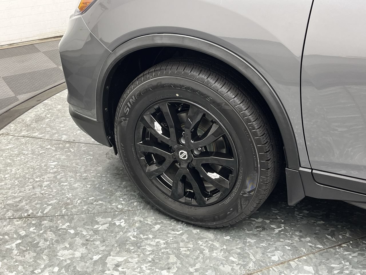 Used 2019 Nissan Rogue SV AWD/4WD image 30