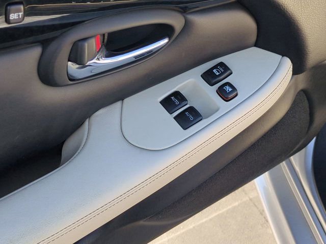 Used 2009 Lexus SC 430 Convertible image 15