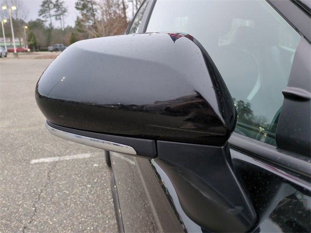 Used 2025 Toyota Camry SE image 12