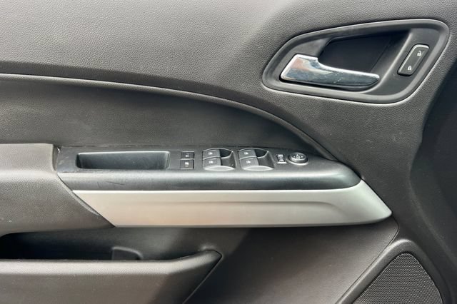 Used 2018 Chevrolet Colorado LT RWD image 11