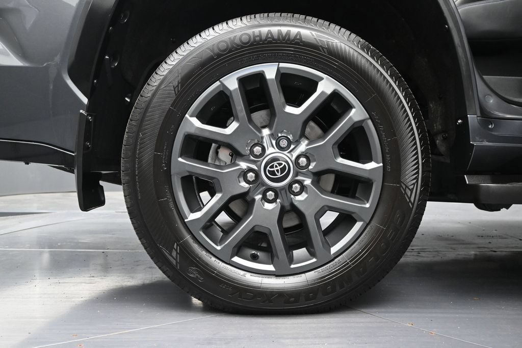 Used 2023 Toyota Sequoia Platinum AWD/4WD image 14