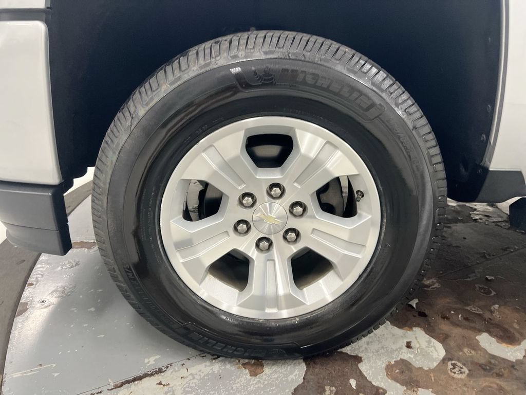 Used 2019 Chevrolet Silverado 1500 LT w/ All Star Edition AWD/4WD image 25