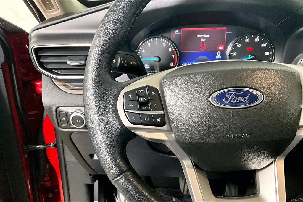 Used 2023 Ford Explorer Limited image 18