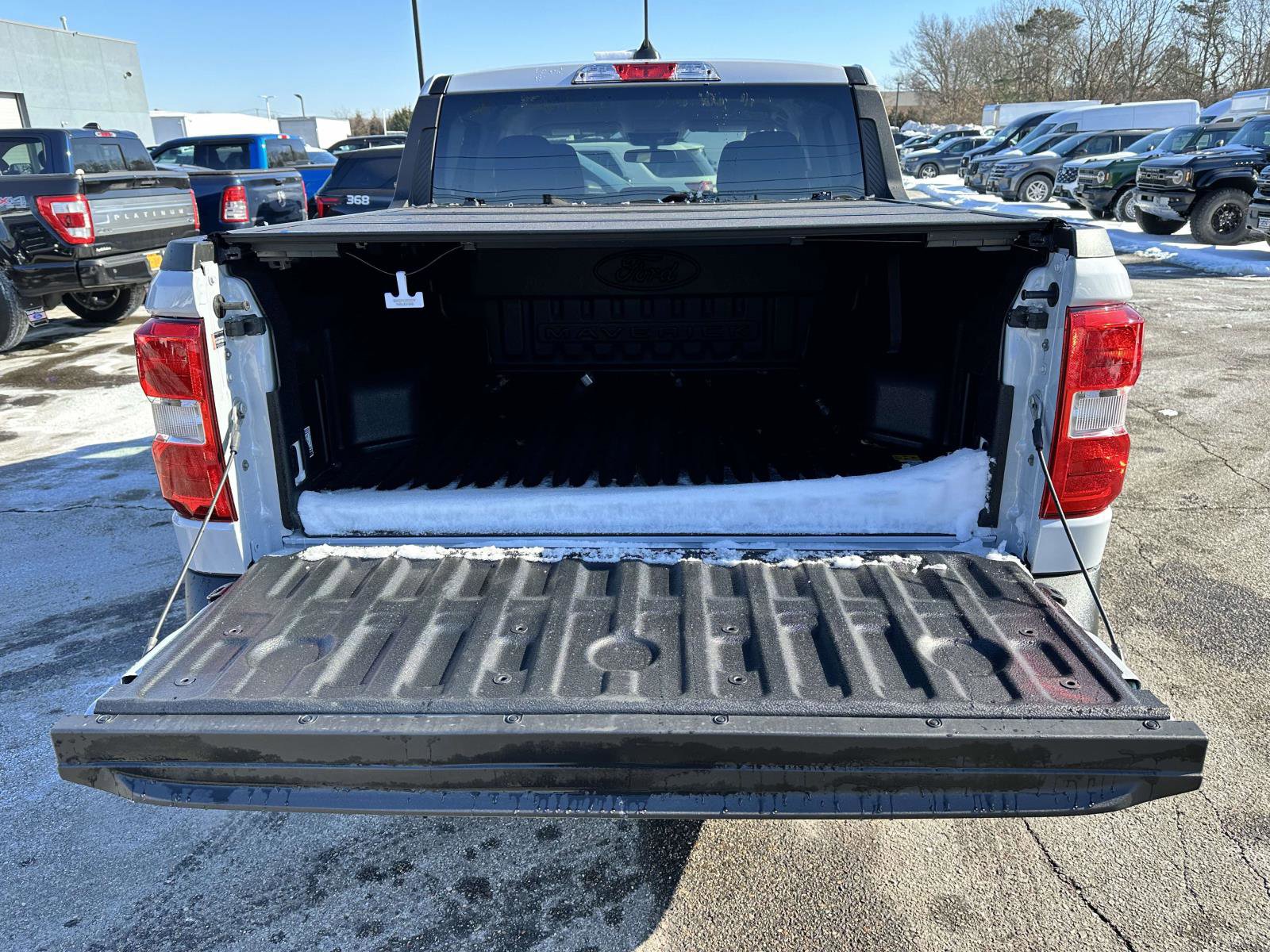 Used 2025 Ford Maverick XL w/ Equipment Group 102A image 8