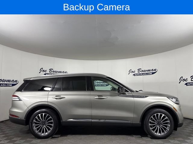 Used 2023 Lincoln Aviator AWD w/ Premium Package image 6