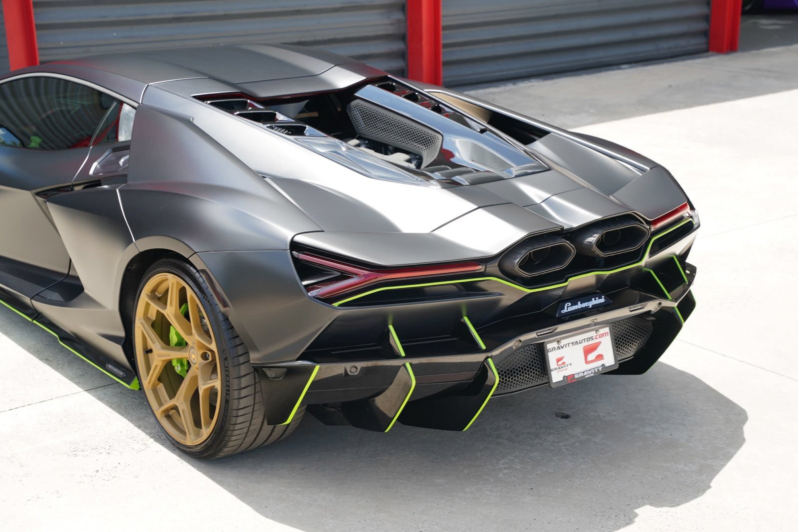 Used 2024 Lamborghini Revuelto AWD/4WD image 35
