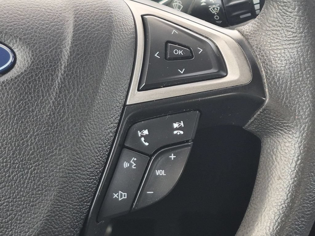 Used 2020 Ford Fusion SE FWD image 17