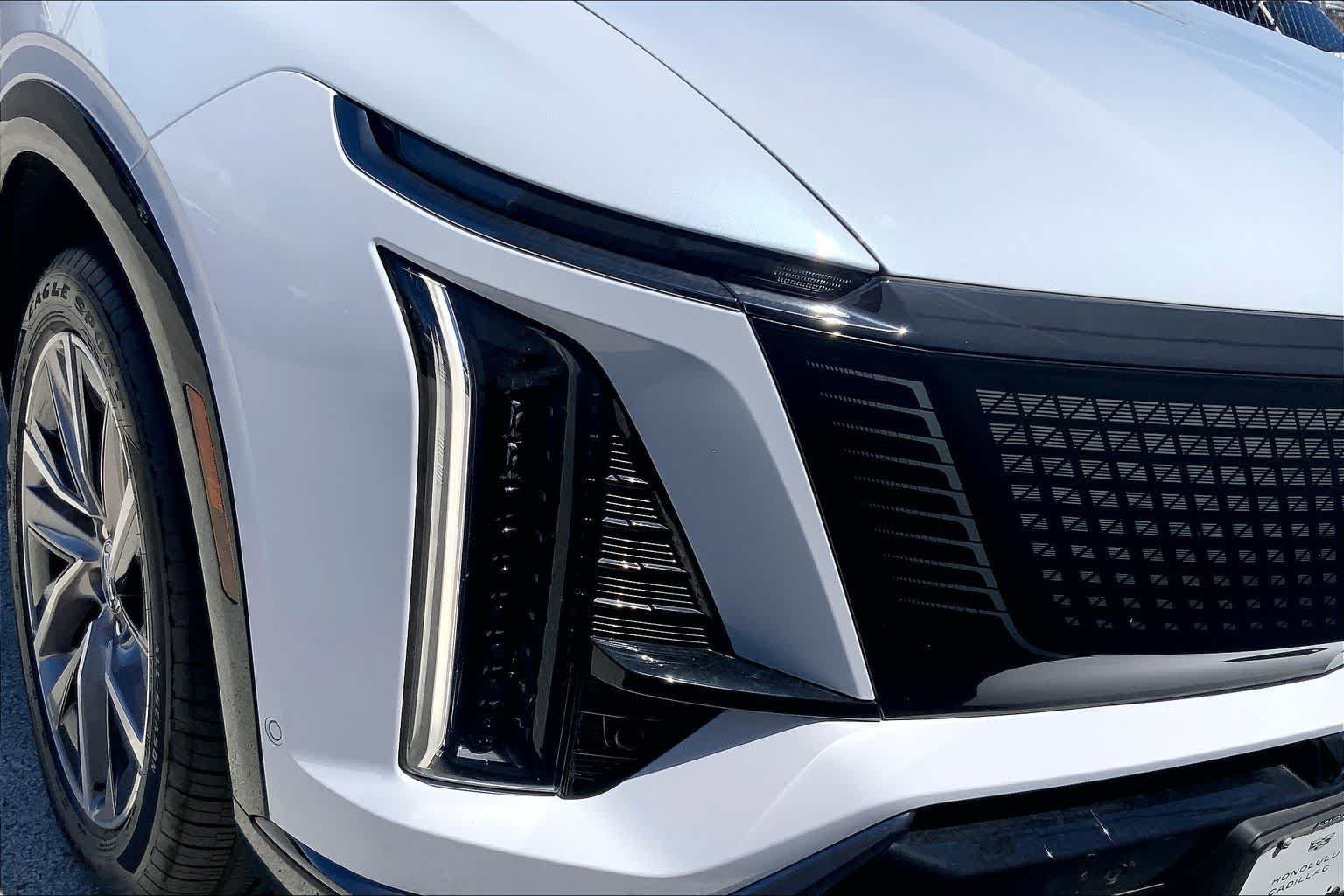 Used 2026 Cadillac Vistiq Sport AWD/4WD image 31