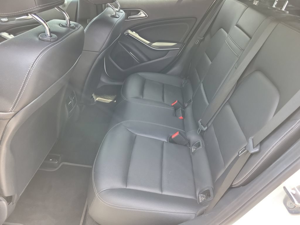 Used 2019 Mercedes-Benz GLA 250 image 14