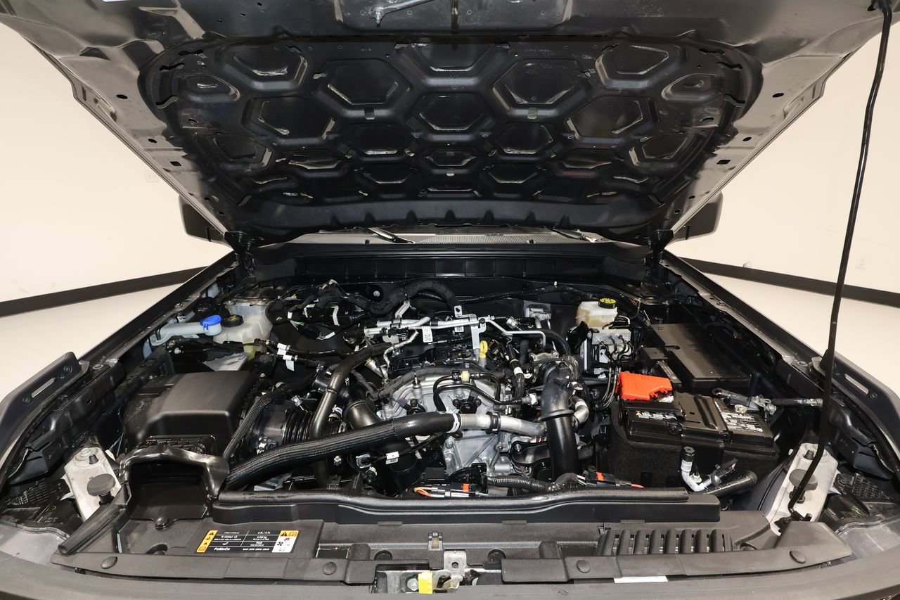 Used 2025 Ford Bronco Big Bend image 32