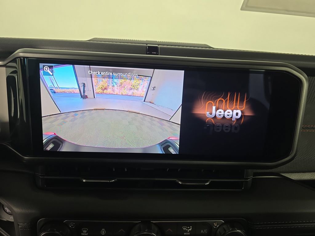 New 2026 Jeep Gladiator Rubicon w/ Safety Group AWD/4WD image 27