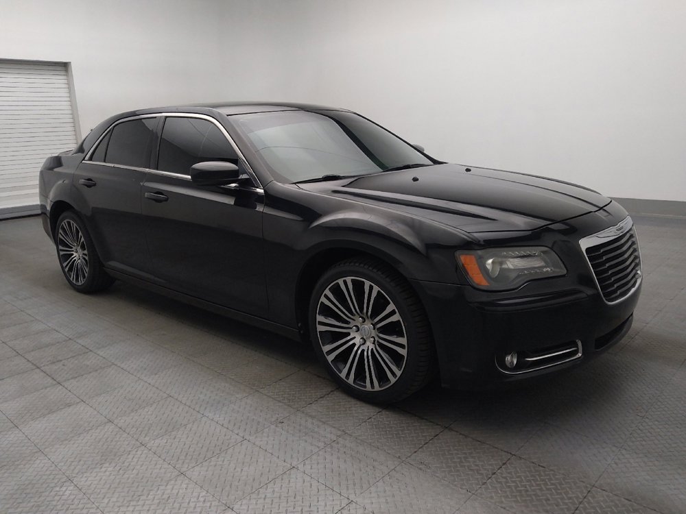 Used 2013 Chrysler 300 S image 11
