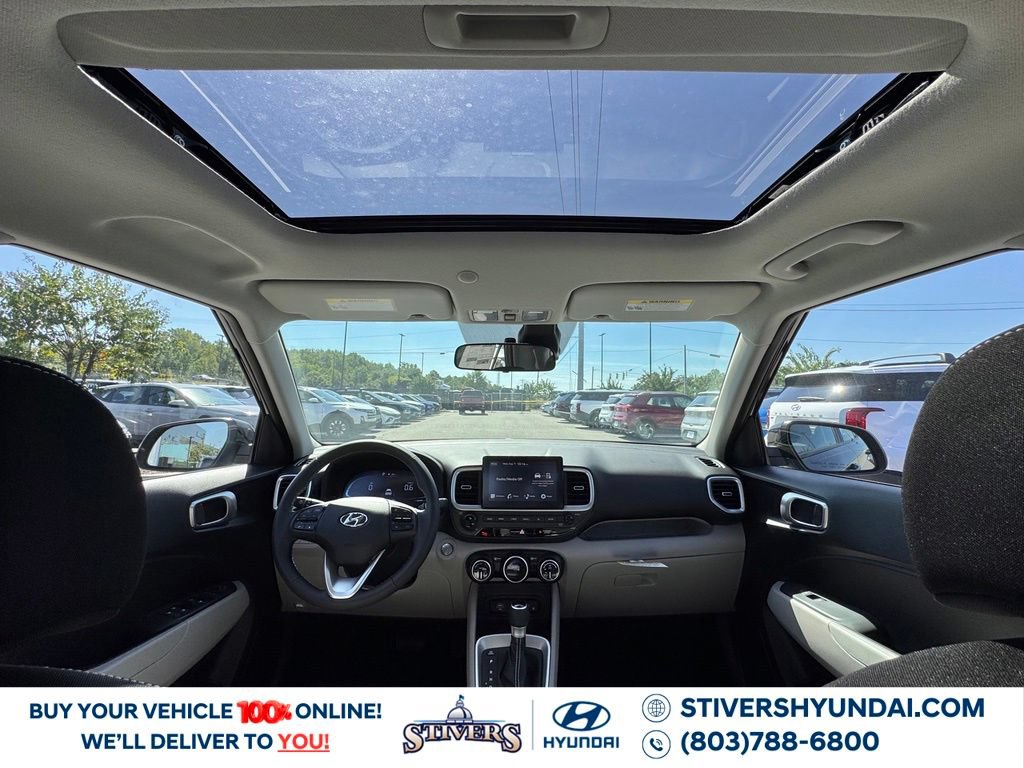 New 2026 Hyundai Venue SEL FWD image 3