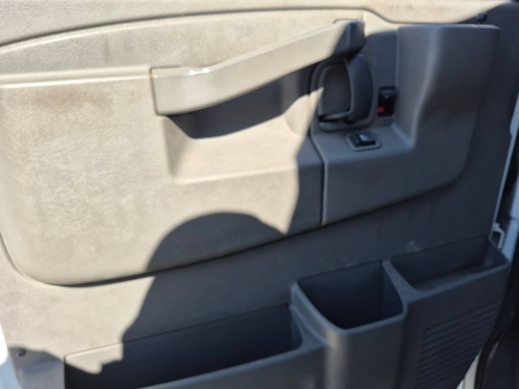 Used 2020 Chevrolet Express 3500 w/ Power Convenience Package RWD image 13