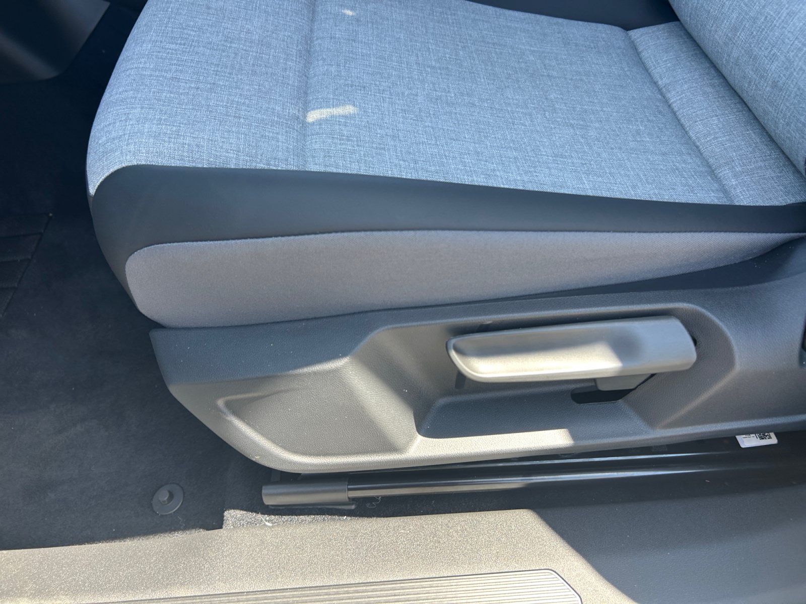 New 2025 Volkswagen ID.4 Pro RWD image 14