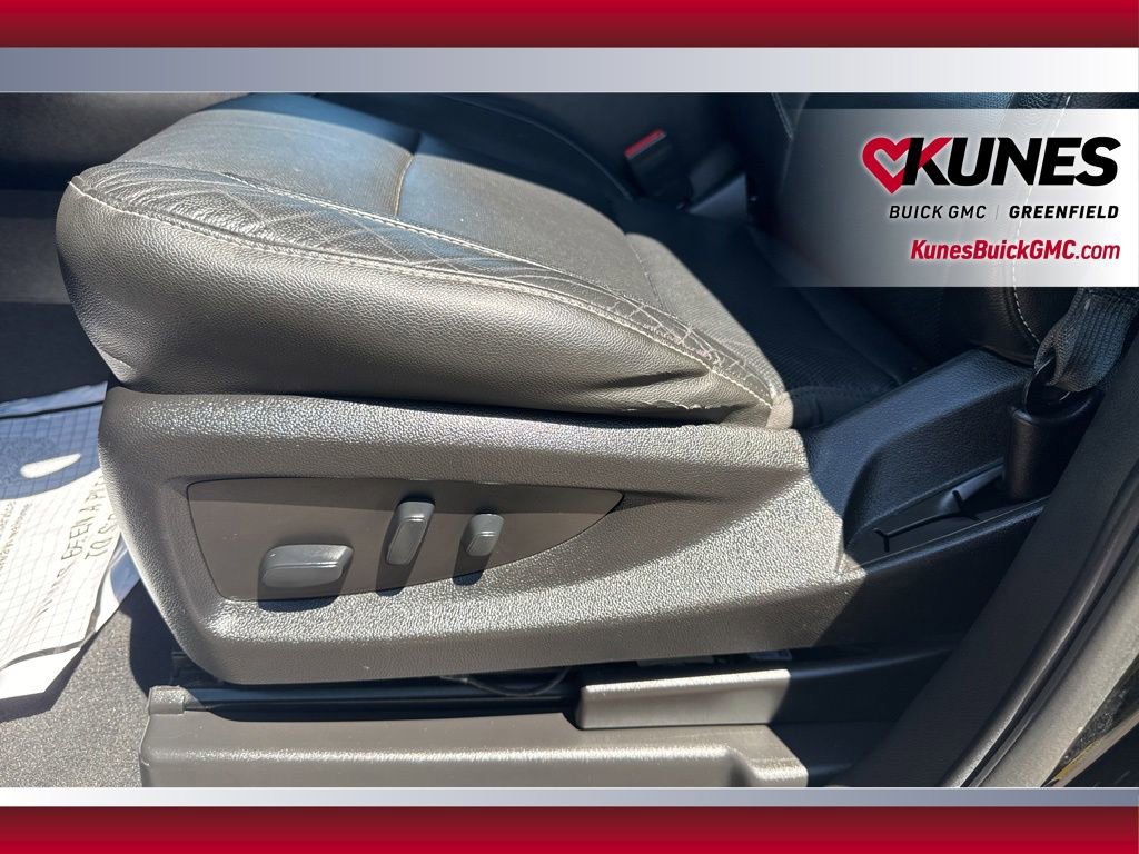 Used 2018 GMC Sierra 1500 SLT AWD/4WD image 19