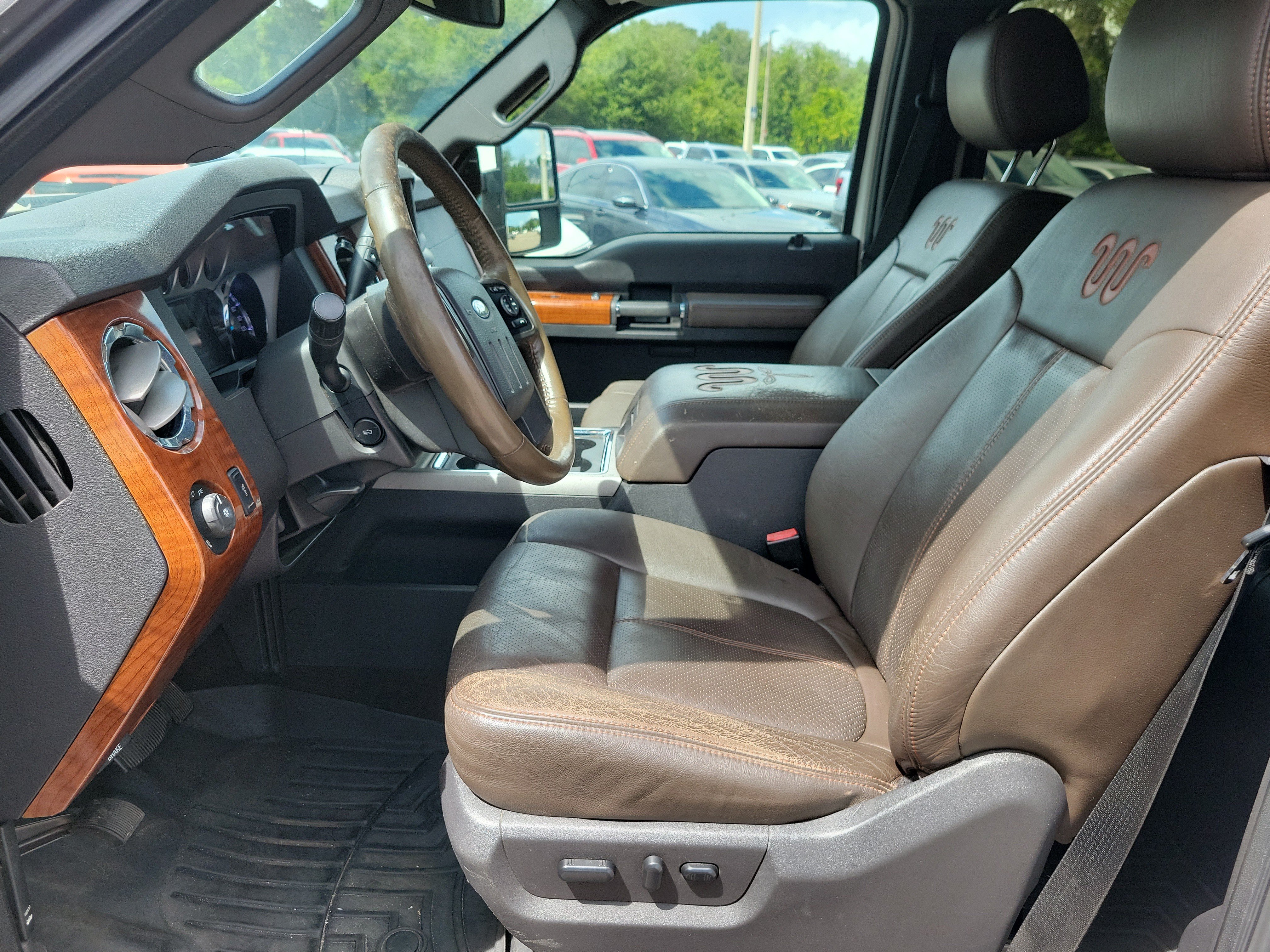 Used 2015 Ford F350 King Ranch w/ FX4 Off-Road Package AWD/4WD image 25