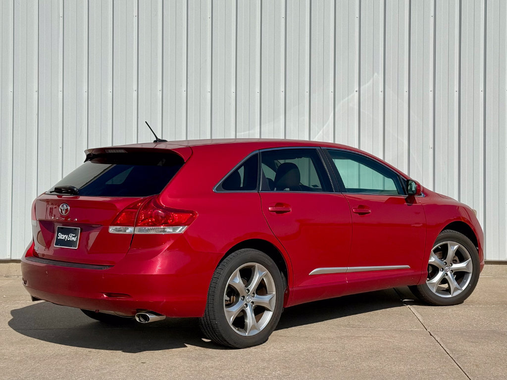 Used 2011 Toyota Venza FWD image 6