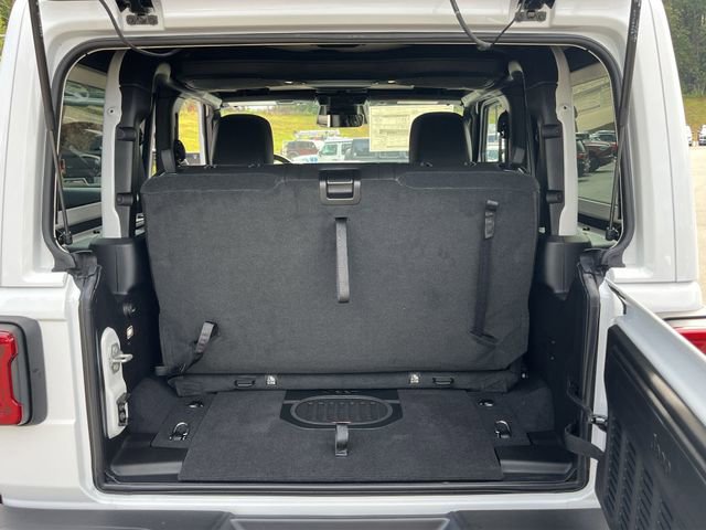 New 2025 Jeep Wrangler Rubicon image 23