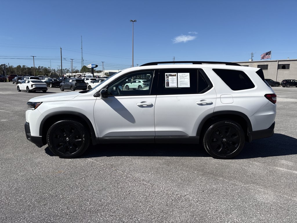 Used 2026 Honda Pilot Black Edition image 5