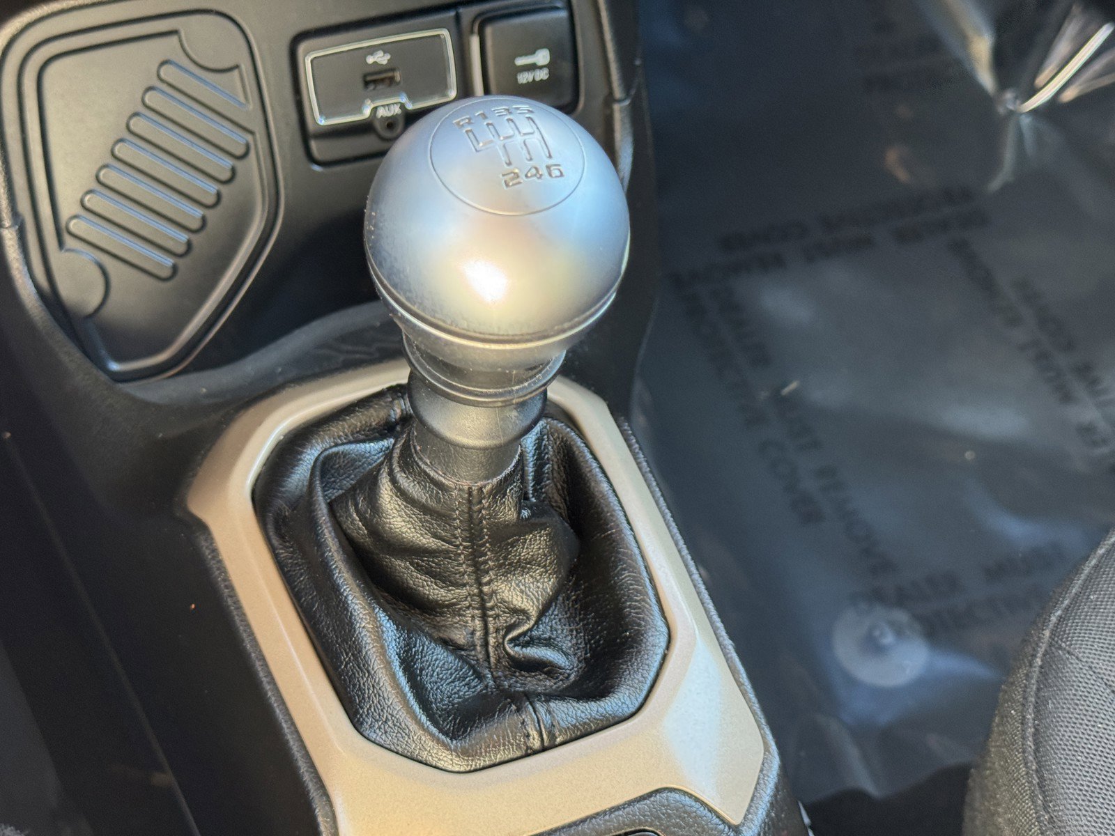 Used 2016 Jeep Renegade Latitude image 21