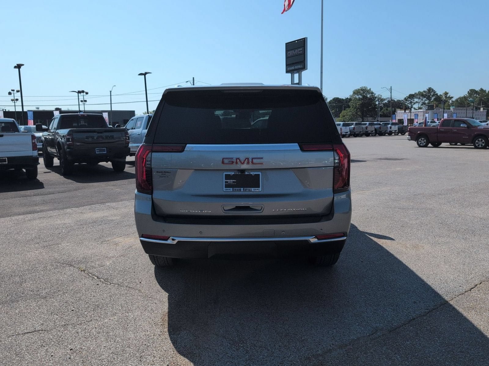 New 2026 GMC Yukon Elevation AWD/4WD image 5