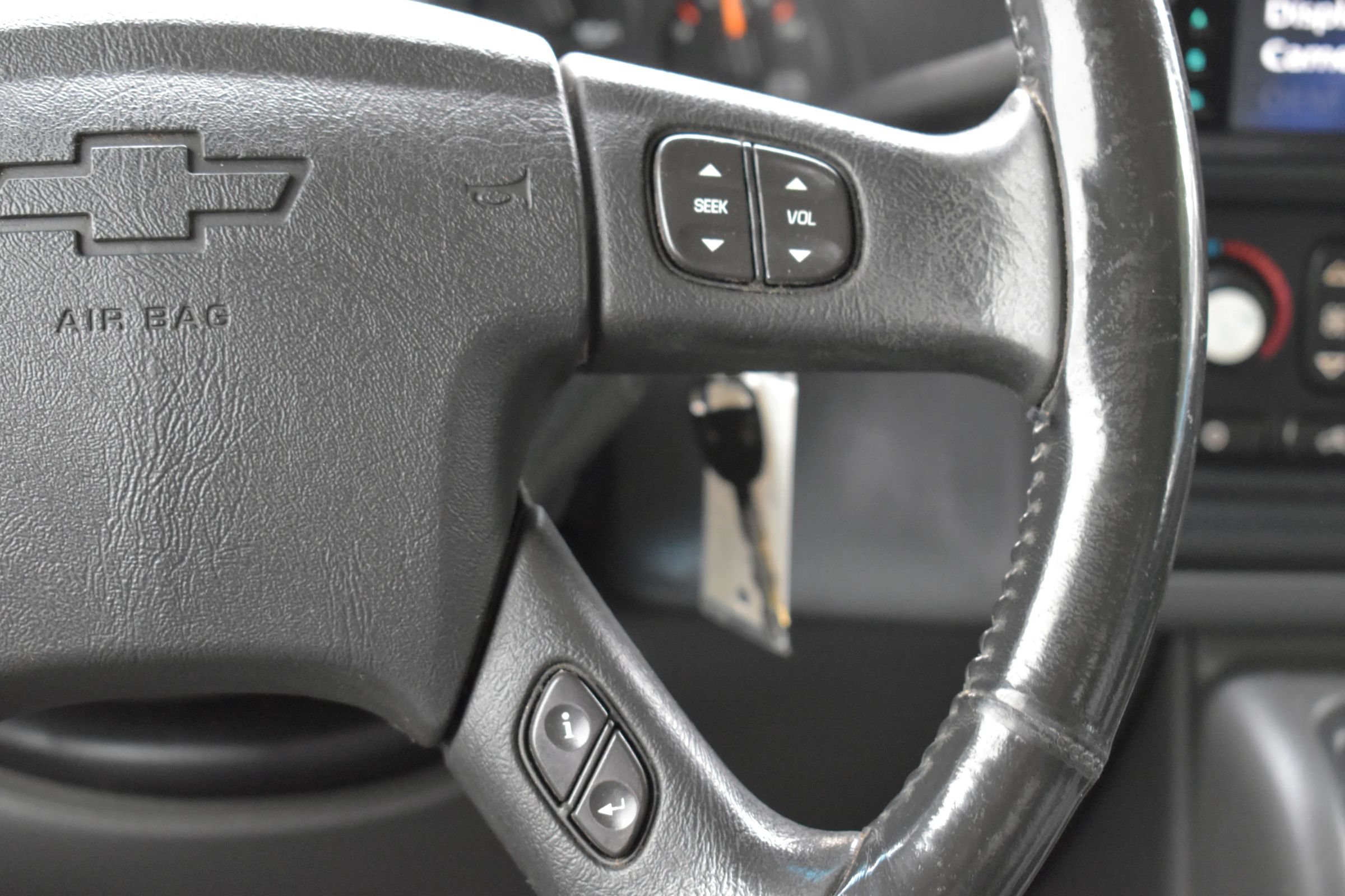 Used 2005 Chevrolet Silverado 3500 LT w/ Skid Plate Package AWD/4WD image 16