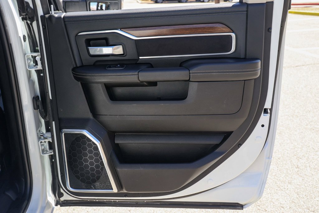 Used 2024 RAM 2500 Laramie w/ Safety Group AWD/4WD image 20