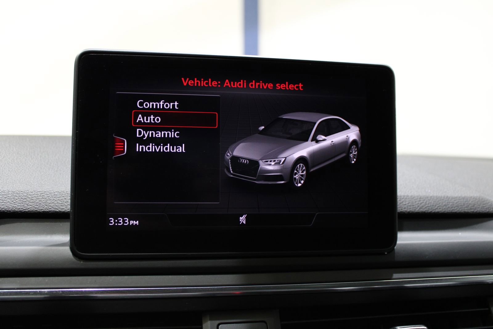 Used 2018 Audi A4 2.0T Ultra Premium w/ Convenience Package image 31