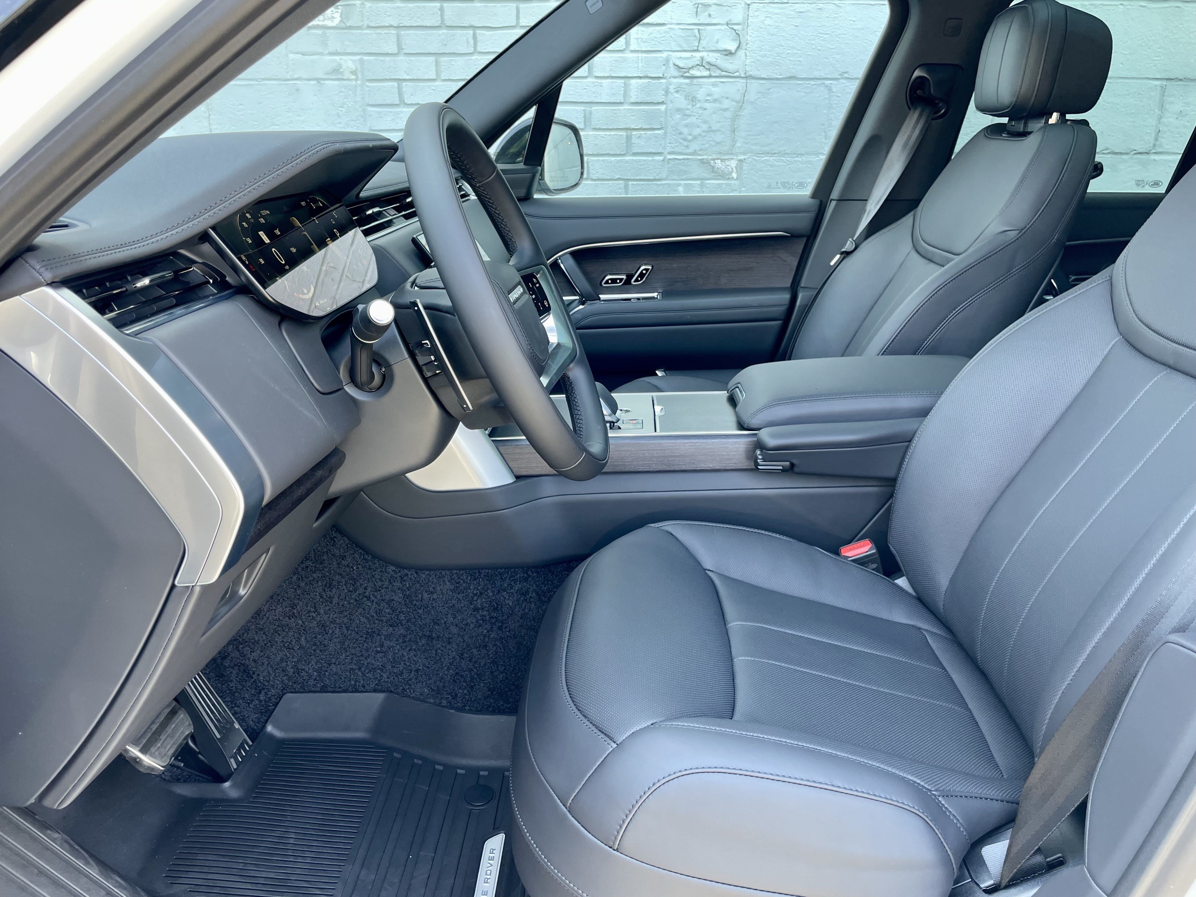 New 2026 Land Rover Range Rover SE AWD/4WD image 14