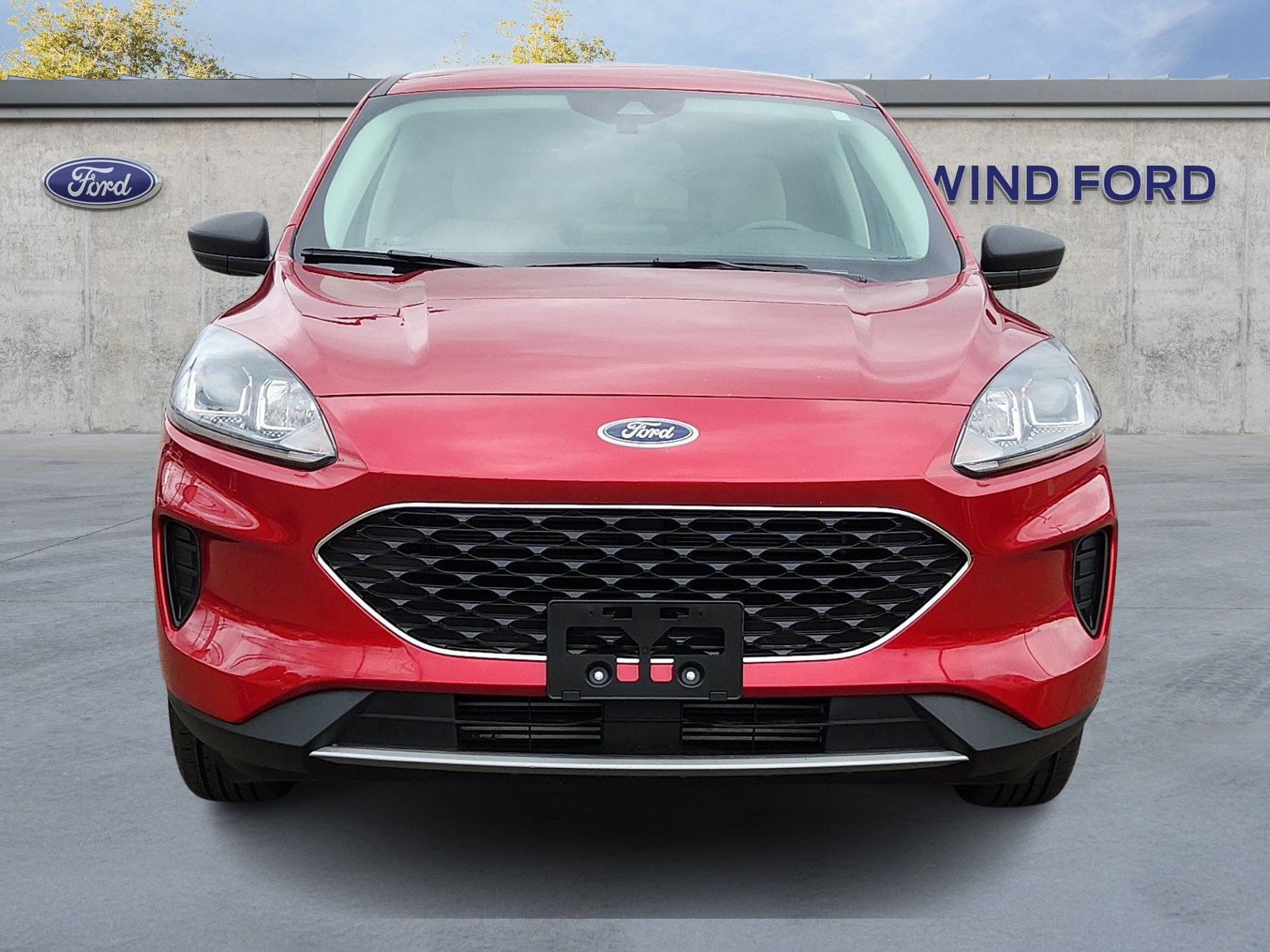 Used 2022 Ford Escape SE AWD/4WD image 2