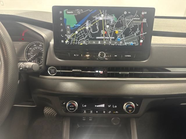 Used 2025 Mitsubishi Outlander SE FWD image 16