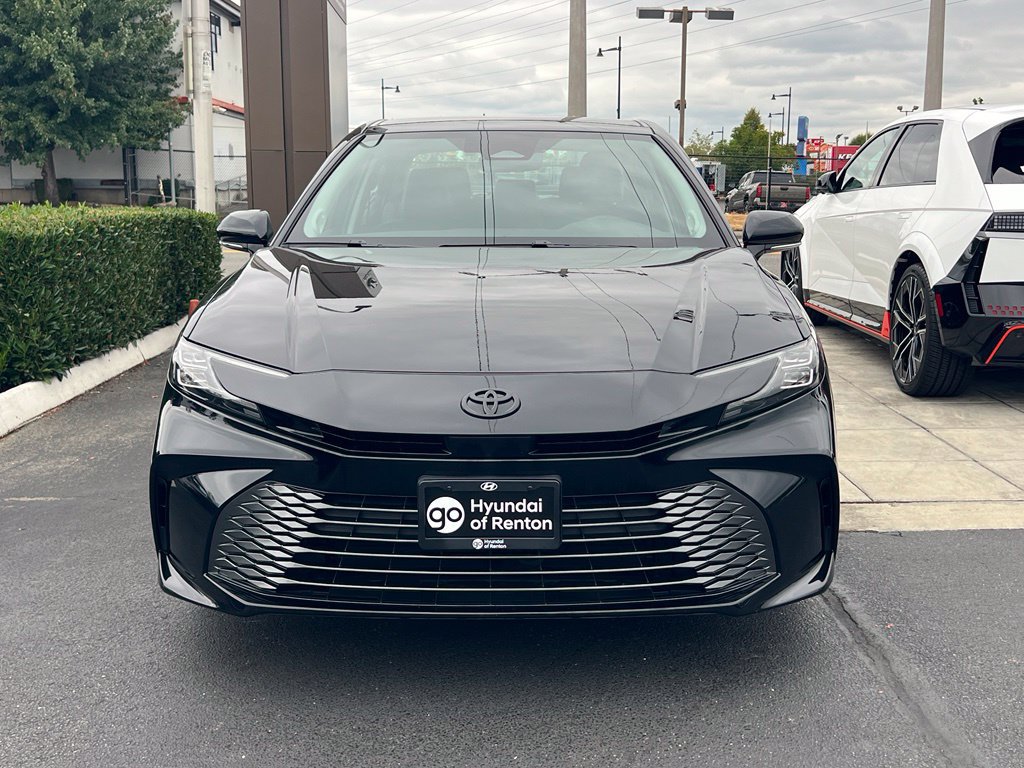 Used 2025 Toyota Camry XLE w/ Premium Package AWD/4WD image 4