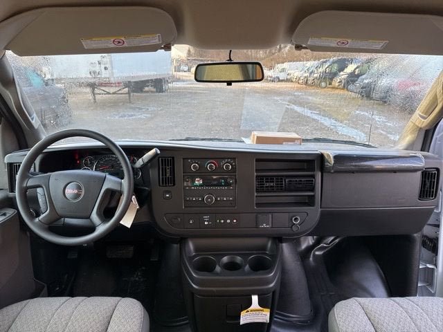 New 2025 GMC Savana 3500 w/ Power Convenience Package RWD image 24