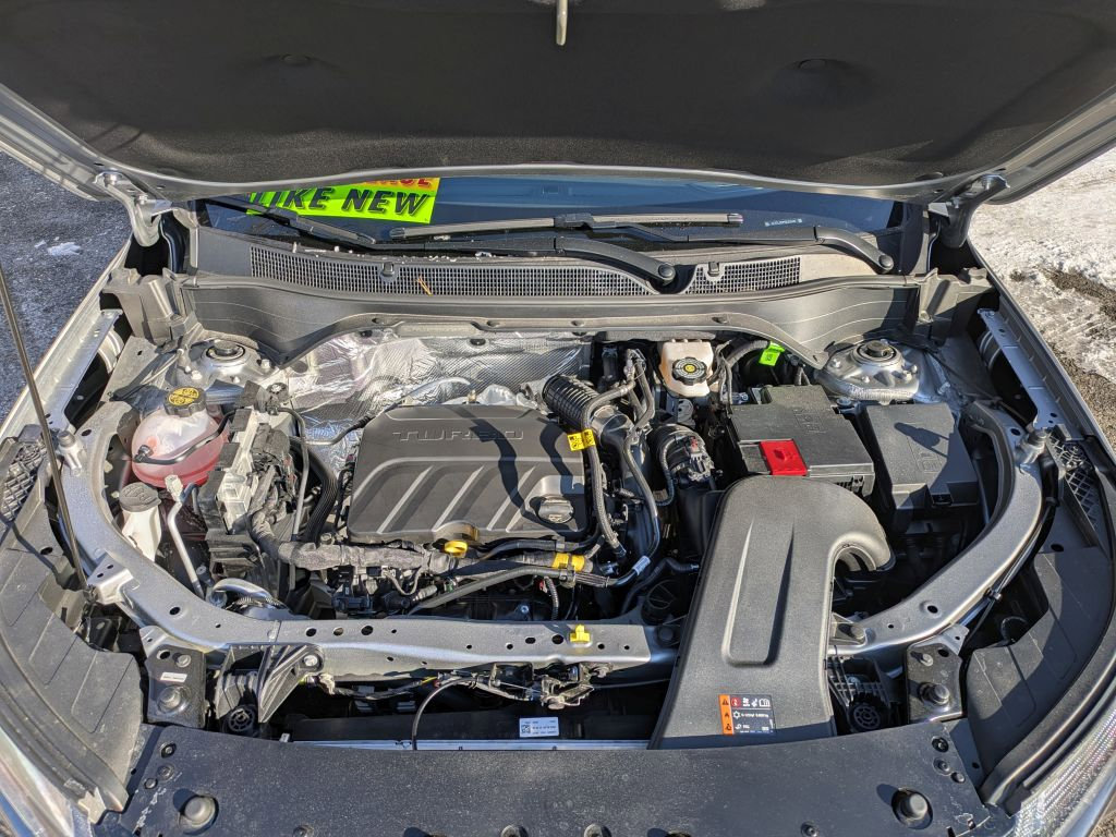 Certified 2025 Chevrolet Trax RS w/ Sunroof Package image 40