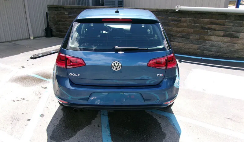 Used 2017 Volkswagen Golf SE FWD image 6