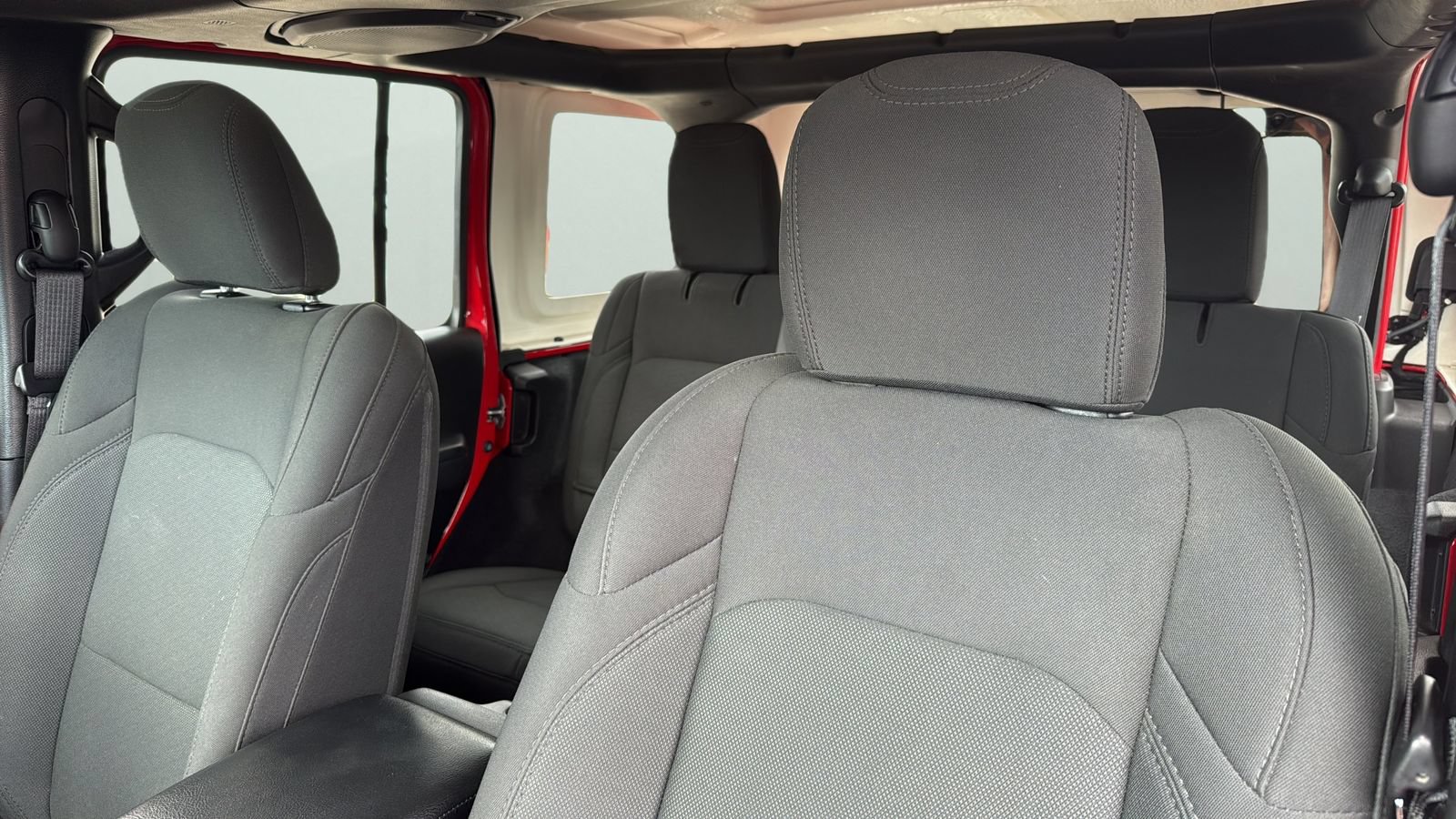Used 2022 Jeep Wrangler Unlimited Sport AWD/4WD image 9